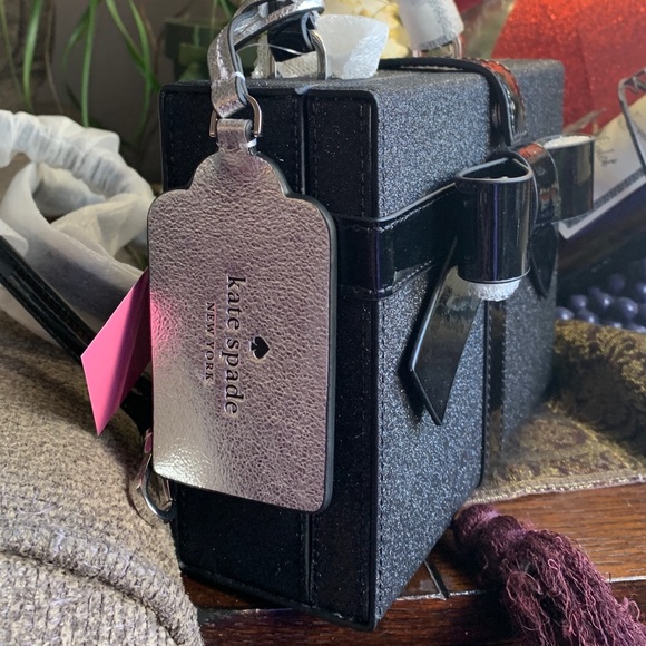 Authentic Kate spade glitter/leather gift box Crossbody/Satchel - Picture 9 of 16